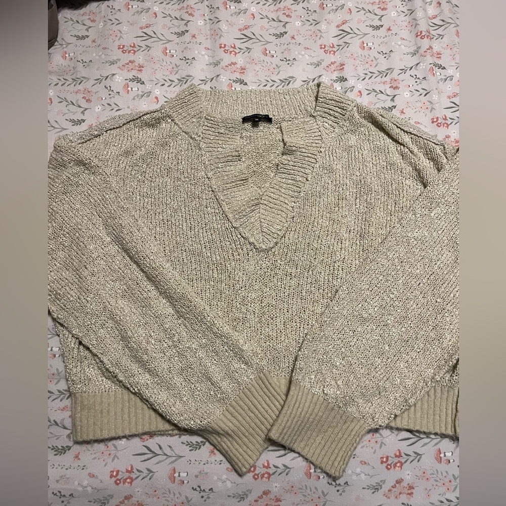 Papermoon cropped Cream V-Neck Sweater